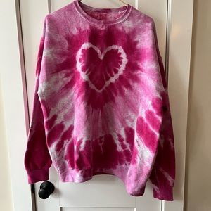 Urban Outfitters tie dye heart sweatshirt size S/M